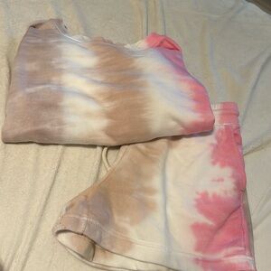 Lou & Grey Tie-Dye Lounge Set